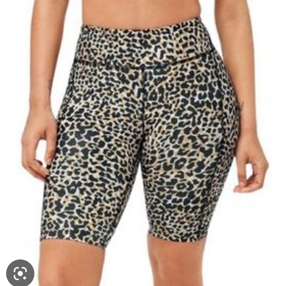 Outdoor Voices leopard bike shorts with pockets, small